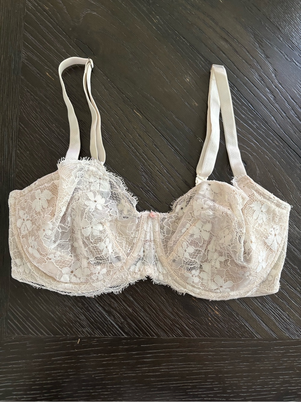 Victoria's Secret Lace Push-up without Padding Bra in Off White